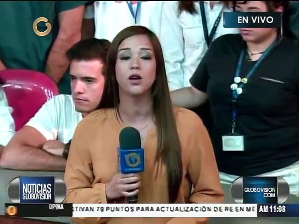 Estudiantes universitarios se pronuncian para las actividades de este 12F