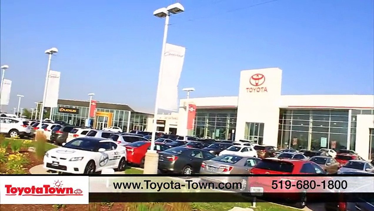 Serving Sarnia, ON - 2015 Nissan Titan Vs. 2015 Toyota Tundra