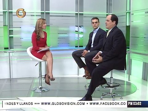 Restricción de 300 dólares diarios será para efectivo en Casas de Cambio