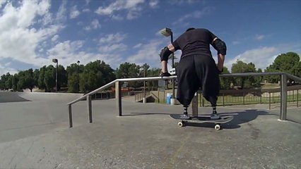 Un vétéran amputé refait du skate