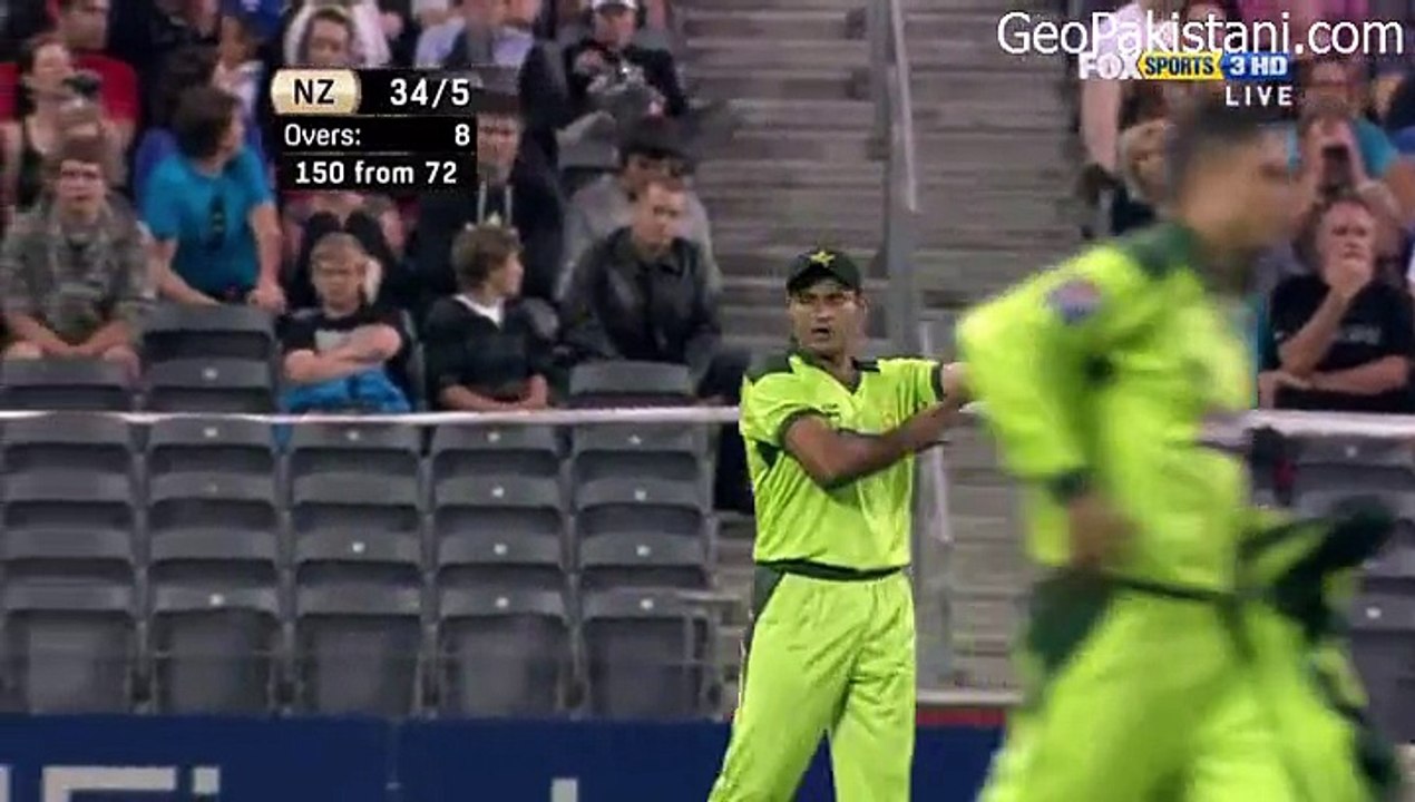New Zealand v Pakistan - 3rd T20 - 30th Dec 2010 - 2nd Innings-01