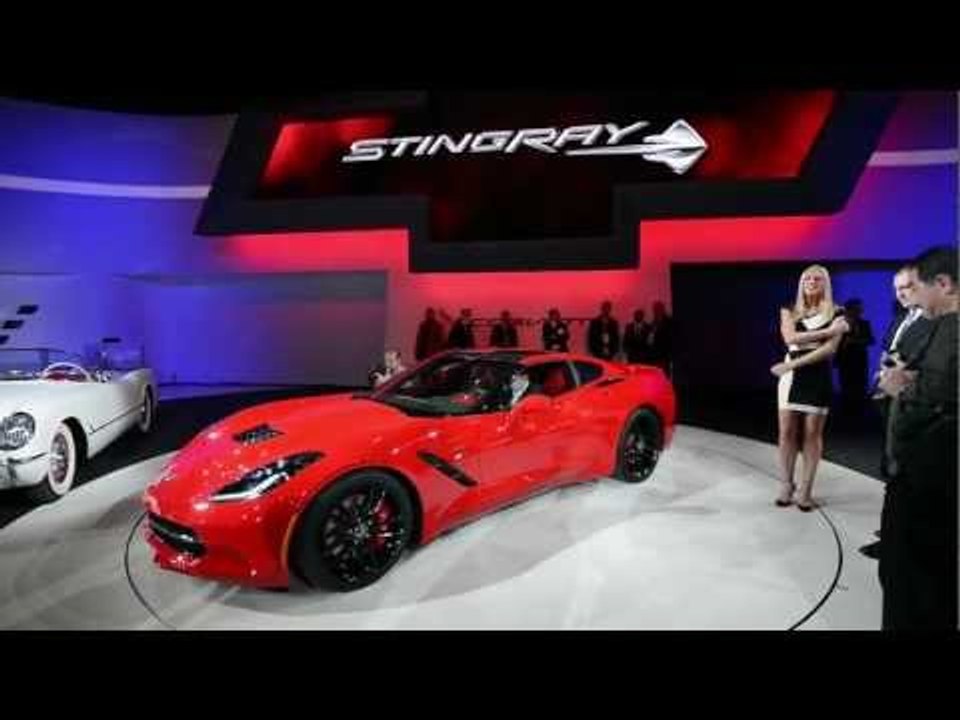2014 Chevrolet Corvette Stingray - Detroit 2013 Walkaround
