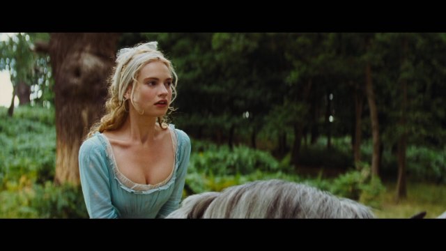 Lily James, Hayley Atwell, Cate Blanchett in 'Cinderella' Trailer 2