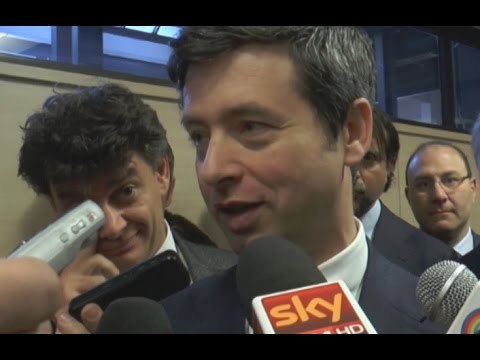 Napoli - Il ministro Orlando visita il Palazzo di Giustizia -1- (11.02.15)