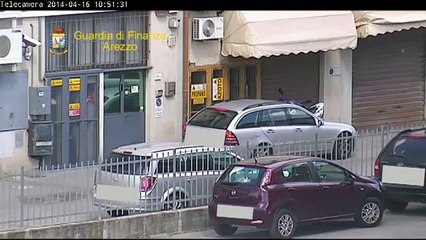 Arezzo - Scoperta gigantesca frode nel commercio di argento e platino (11.02.15)