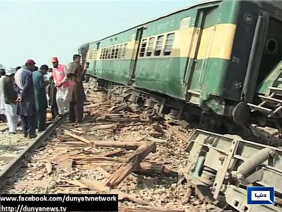 Jacobabad- Blast near railway track derails four bogies, injures 20