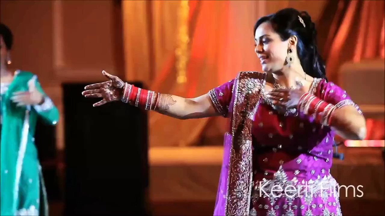 Best Mehndi Dance