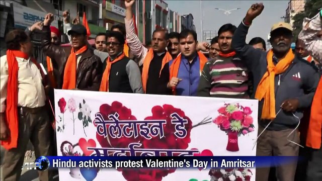 Hindu activists slam Valentine's Day
