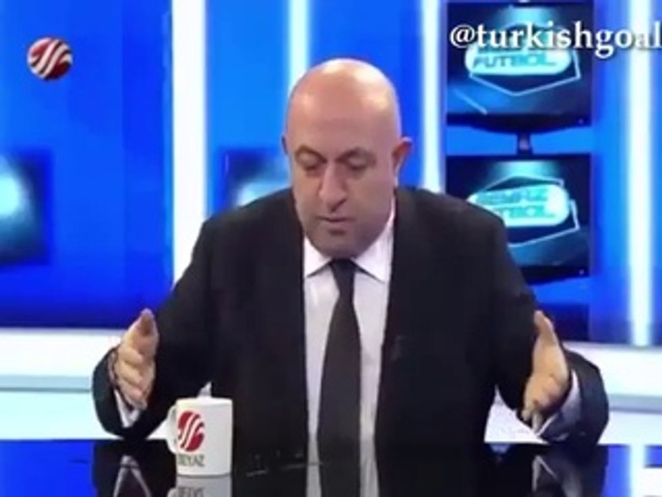 Beyaz Futbol ekibinin oynadığı Komik Reklam Çok Komik  D
