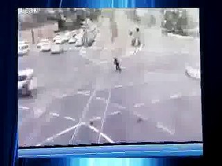 Kudüste eylemci yayaları arabayla ezdi