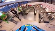 VTT de parcours dans un centre commercial