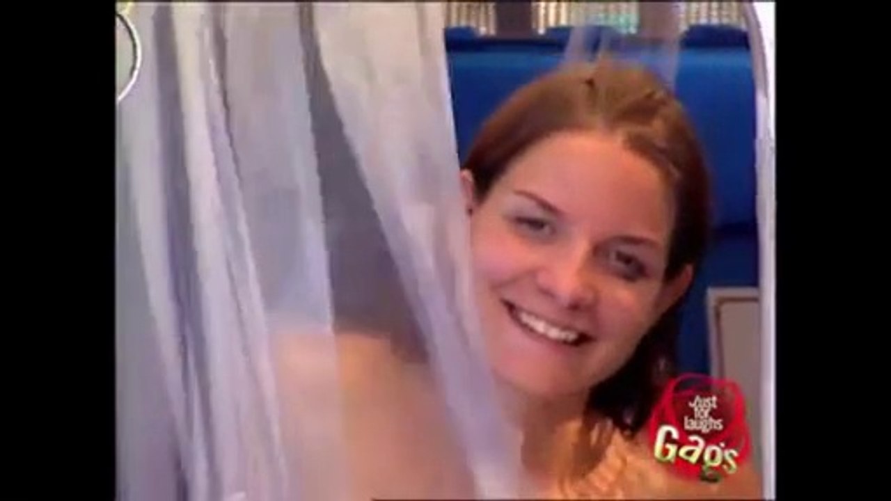 hollywod Hot Girl Public Shower