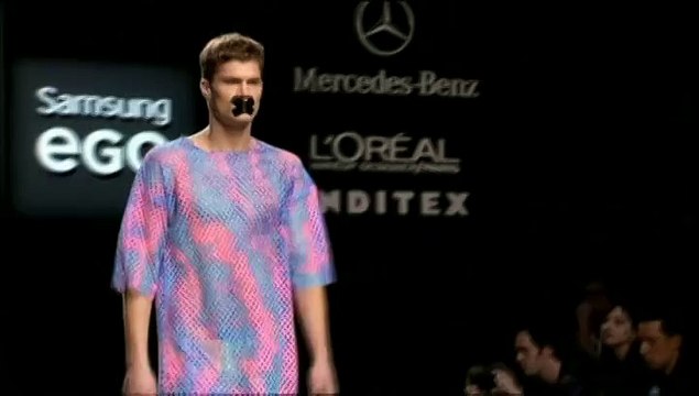 Nous sommes des bovins : l'humour vache d'une styliste espagnole contre la mondialisation