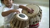 watch the talent of this little kid amazing.