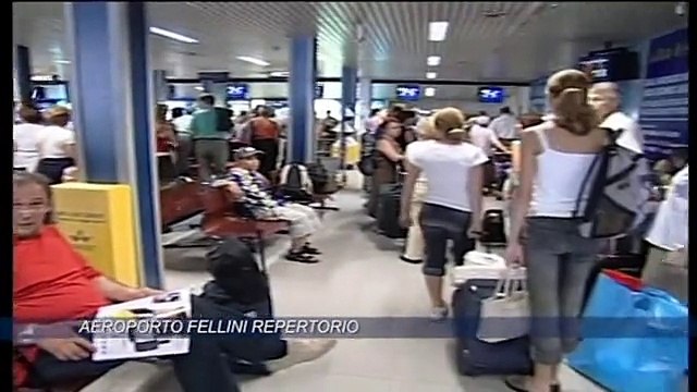 IcaroTv. L'aeroporto (ora deserto) pronto a ripartire: primo volo il 4 marzo.