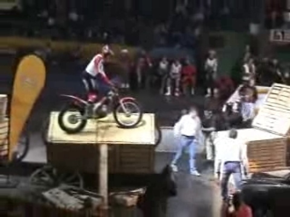 Jan Peters Hallentrial Bielefeld