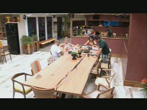 Aline, Fernando, Adrilles e Mariza finalizam o almoco - 12.02.2015