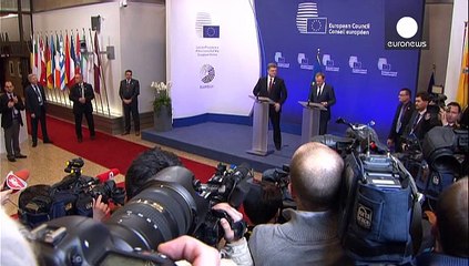 Ποροσένκο: «Δύσκολη υπόθεση η εφαρμογή της εκεχειρίας στην Ουκρανία»