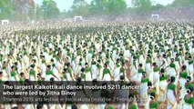 La danse des 5000 femmes en Inde
