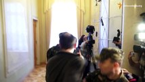 Deux députés ukrainiens se battent au Parlement