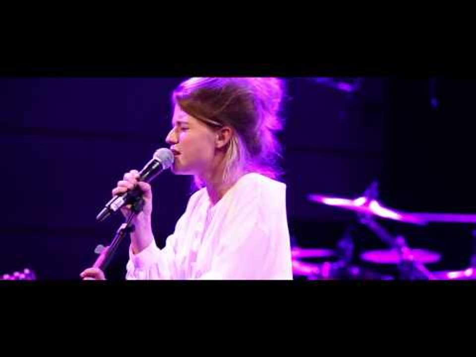Selah Sue - Fade Away - Live @ Le Pont Des Artistes