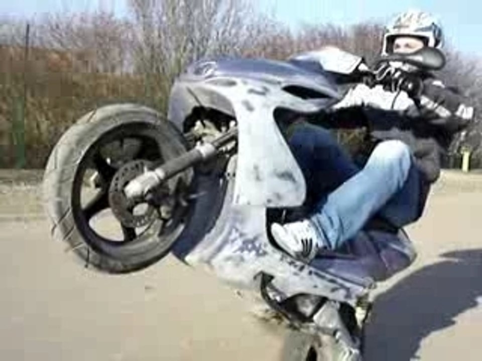 Stunt77derbi