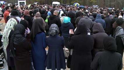 EEUU: último adiós a estudiantes musulmanes