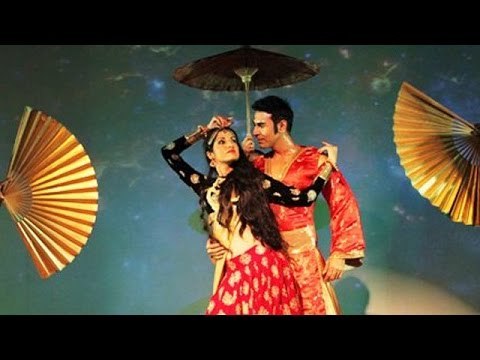Dance Maestro Sandip Soparrkar & Varsha Usgaonkar Performs Dance Based On Indo-Koreon Love Story
