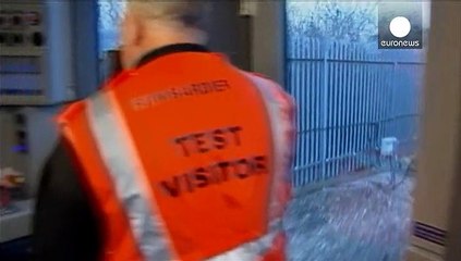 Gran Bretagna, Cameron come untreno punta sui laburisti in vantaggio