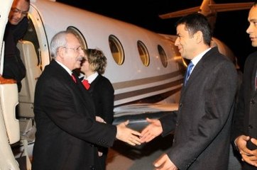 Kılıçdaroğlu, Gençlerle Tavla Oynadı