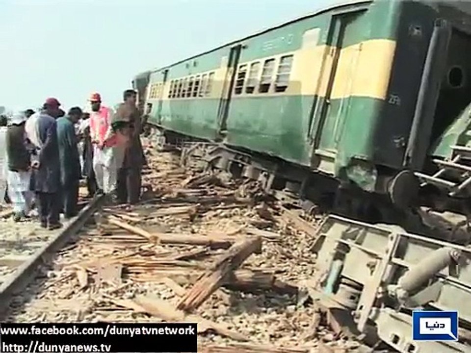 Jacobabad- Blast near railway track derails four bogies, injures 20