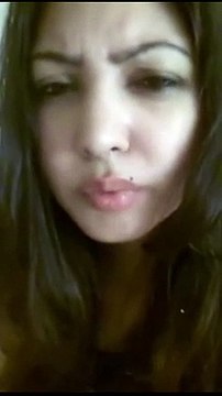 sweet girl is very angry plz dont angry