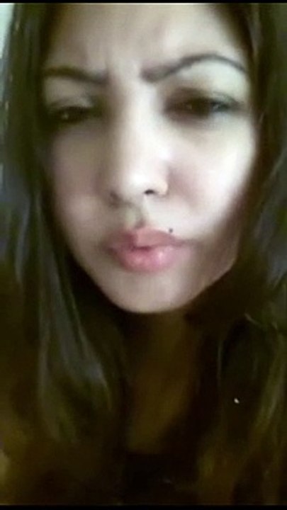 sweet girl is very angry plz dont angry