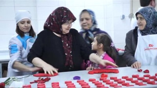 Evlilikte Yarım Asrı Deviren Çiftler, Aşk Hamuru Yoğurdu