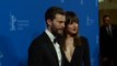Jamie Dornan y Dakota Johnson se ven increíbles en el lanzamiento de Fifty Shades of Grey