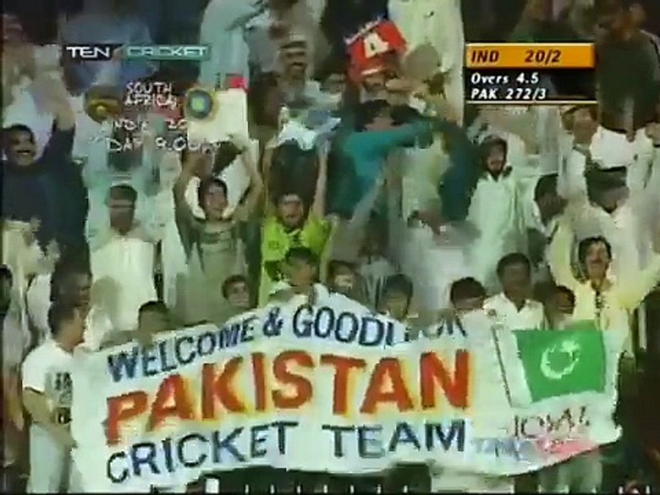 Wasim Akram's beautiful slow ball to Sachin Tendulkar