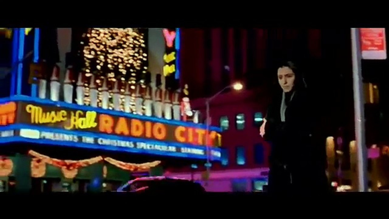 Kabhi Alvida Na Kehna - Dev & Maya's Station Confrontation