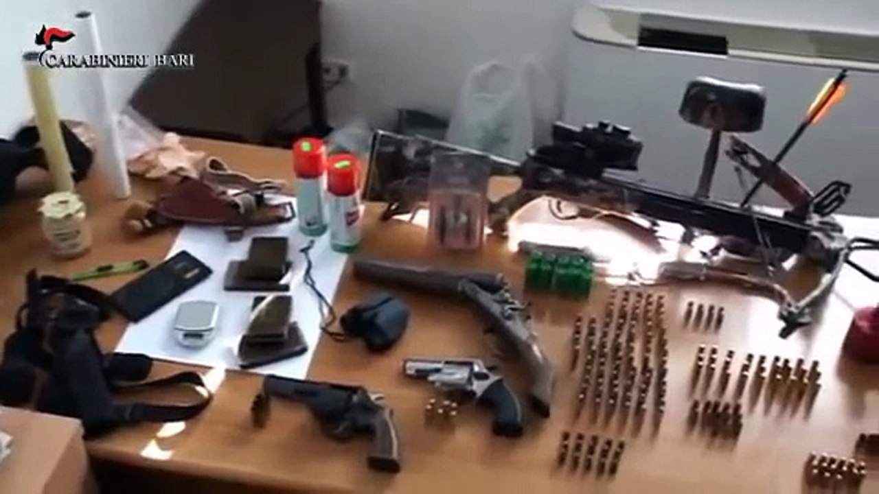 Altamura (BA) - Guerra tra clan, blitz dei carabinieri (12.02.15)