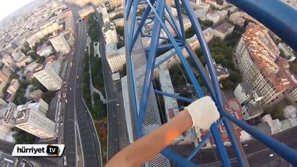 Selfi için Hayatını Tehlikeye Atan Hatun