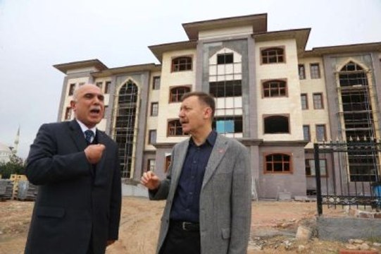 Milletvekili ile Kaymakamın 'Saray' ve 'Çalma' Tartışması