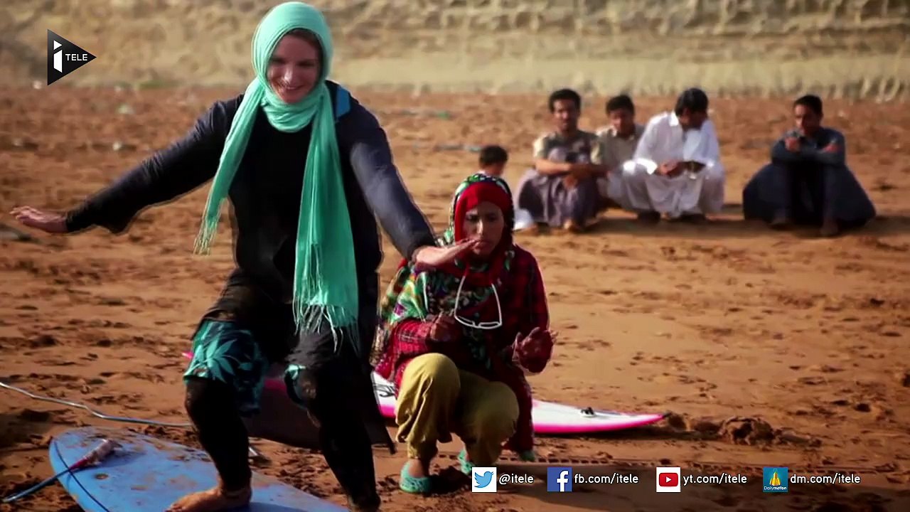 Iran : les femmes se mettent au surf