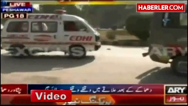 Pakistan'da Camiye Bombalı Saldırı: En Az 18 Ölü