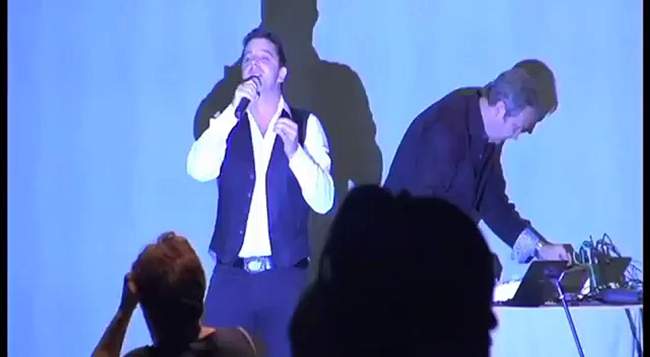 Ricky Lavazza sings Delilah at Elvis Week 2012 in Memphis video