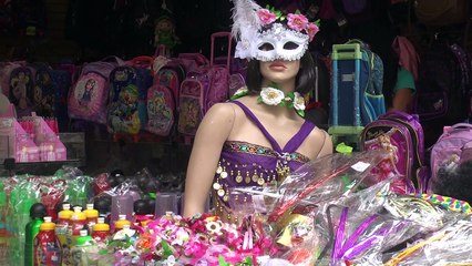 Comércio não tem máscaras políticas