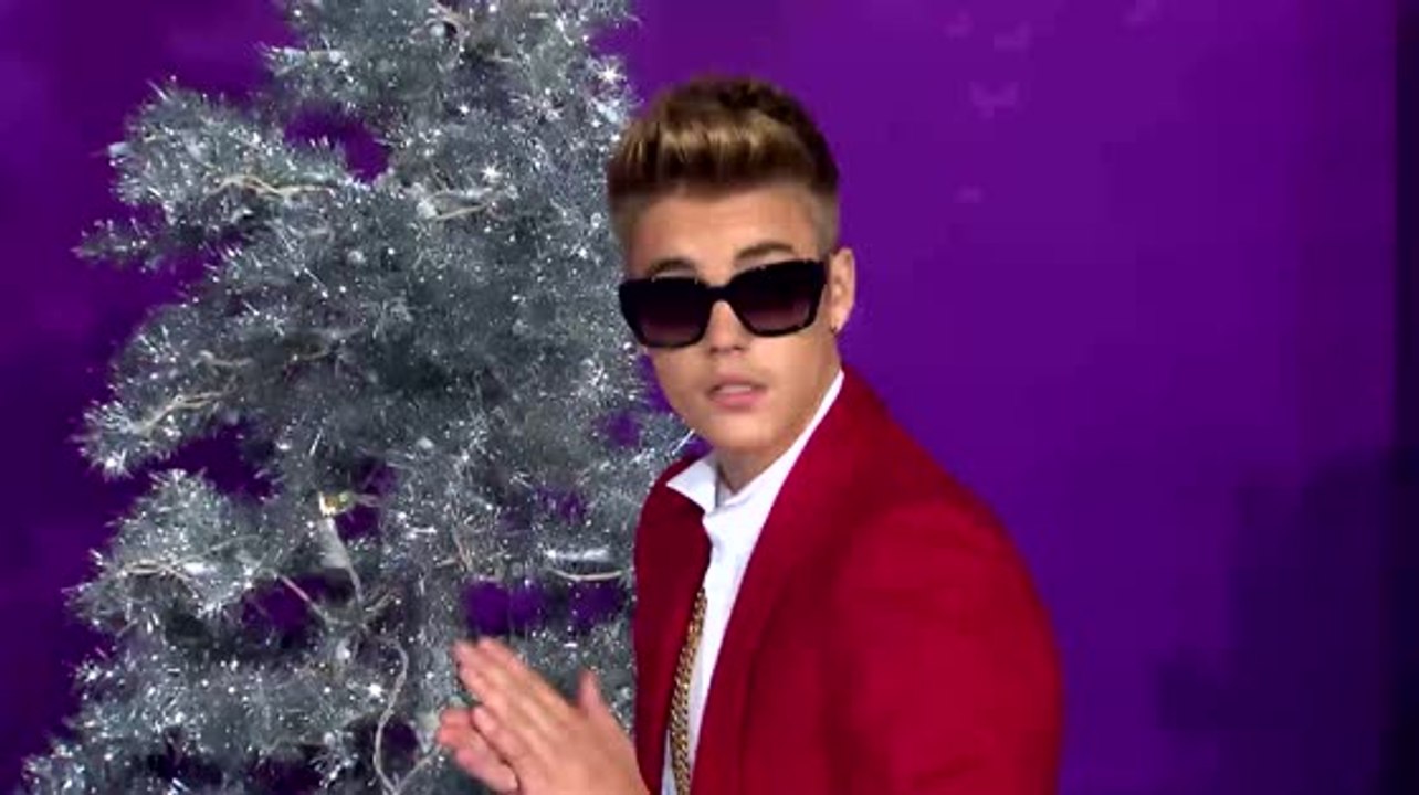 Justin Bieber Wants Lawsuit Hearing to Fly on His Terms