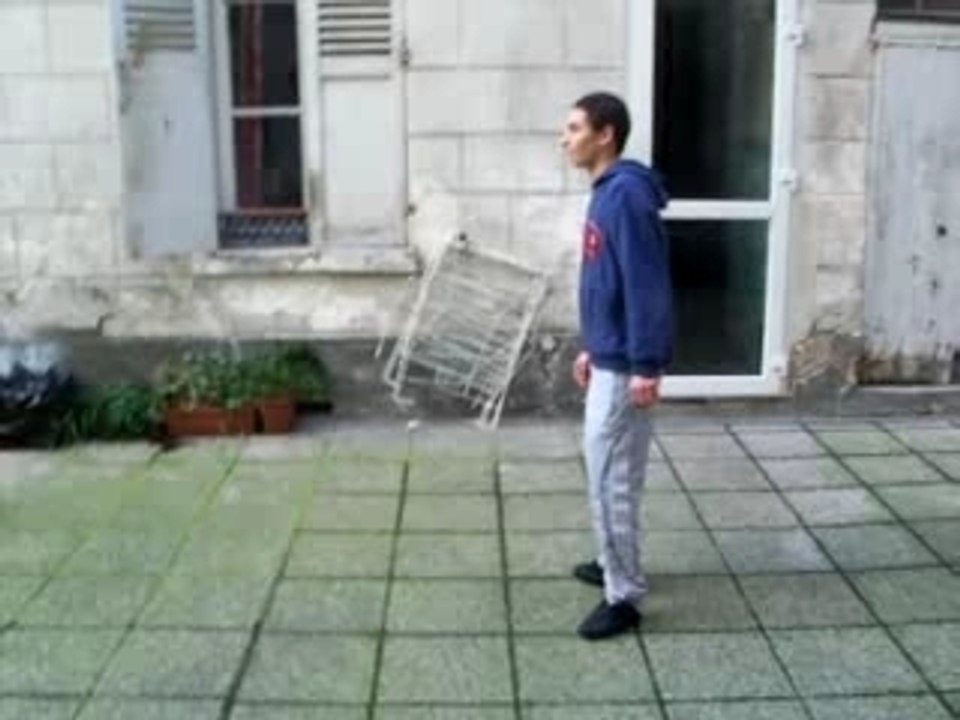 MOI ENTRIN DE JOUER