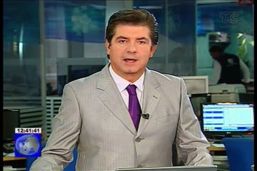 Hombre empotra su coche contra el consulado de EE.UU. en Shanghai