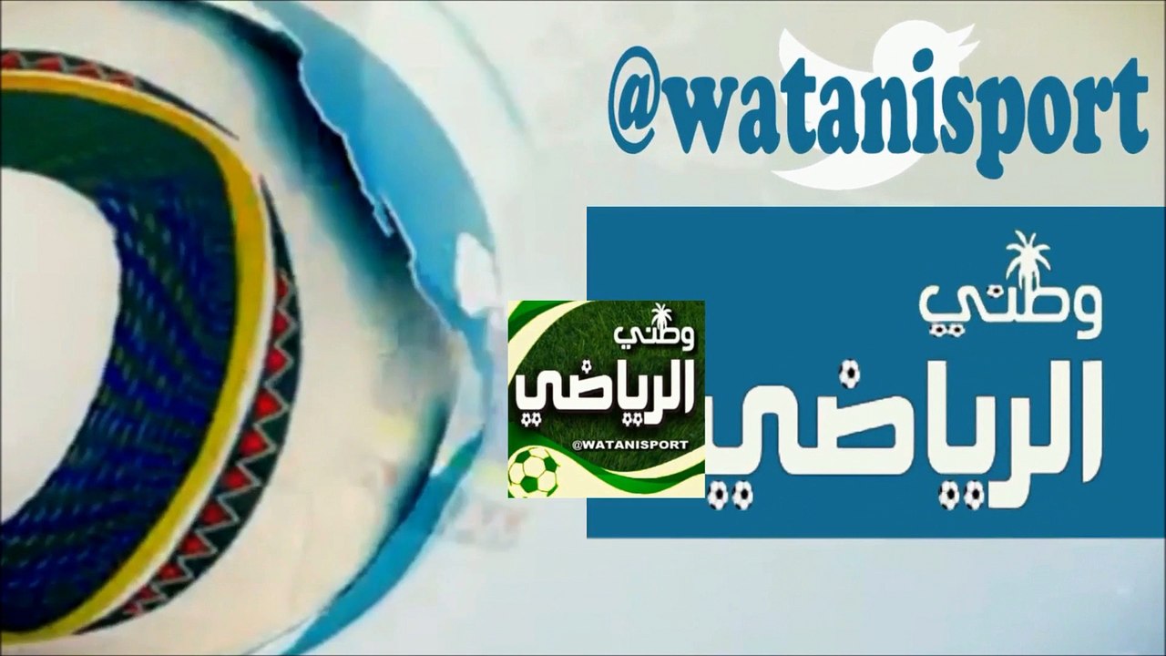 لحظة تسليم سمو ولي العهد الأمير مقرن بن عبدالعزيز :كأس ولي العهد لتيسير الجاسم