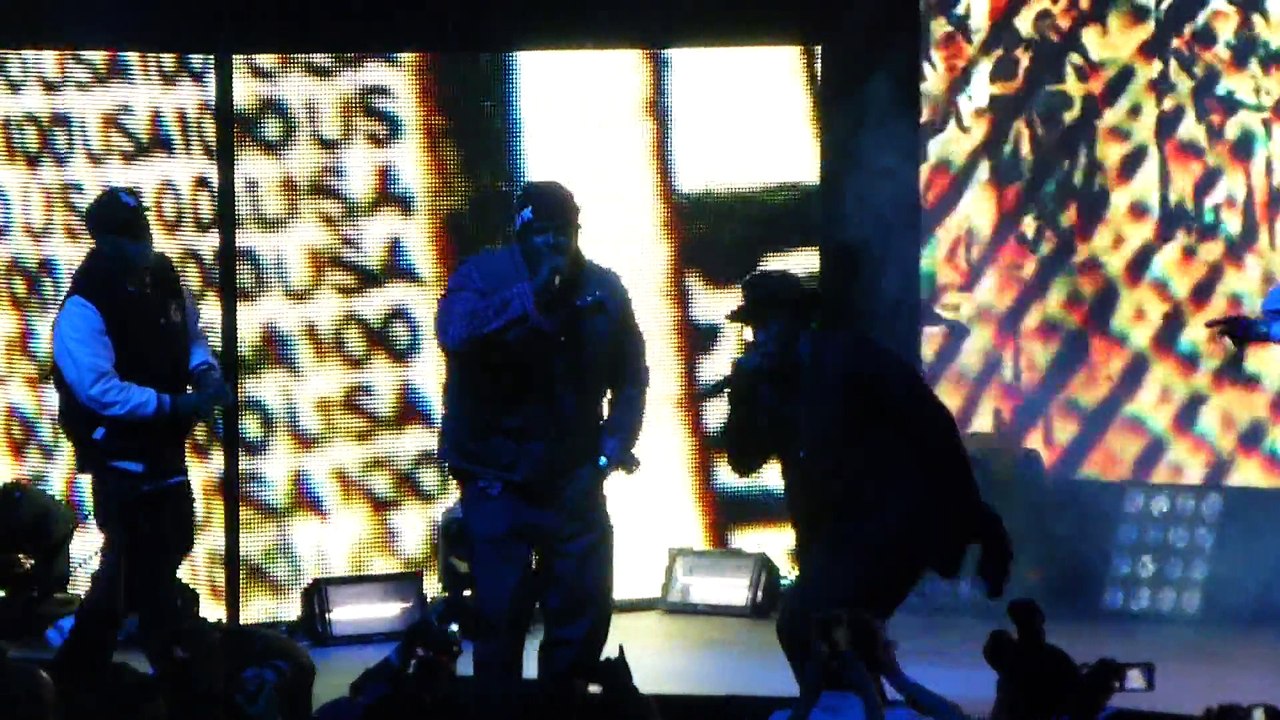 Puff Daddy, Lil Kim & The Lox - All About The Benjamins (Hot 97 Tip Off 2-12-15)