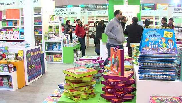 اليوم الثاني للمعرض الدولي للنشر والكتاب 2015... مشاركة مكثفة لدور النشر والعارضين وإقبال متزايد للزوار
